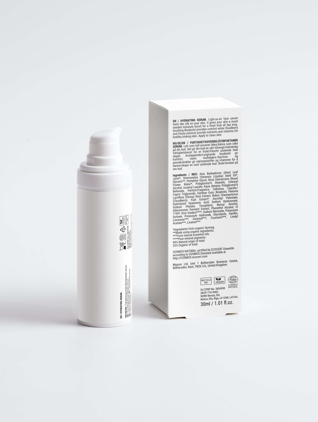 Hyaluron serum en huidverzorgingsset in witte verpakking
